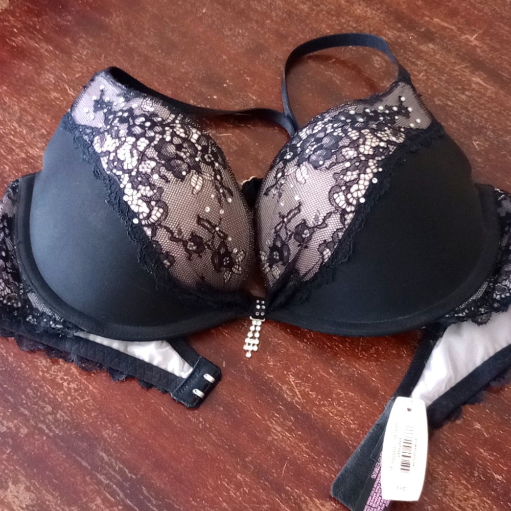 Victoria's Secret 34C padded demi bra NWT
